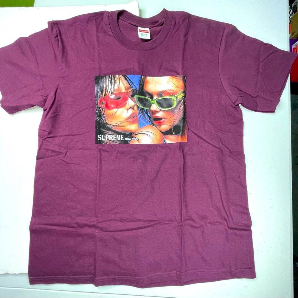 Supreme Eyewear Tee Shirt Mens Medium Size Eggplant Color